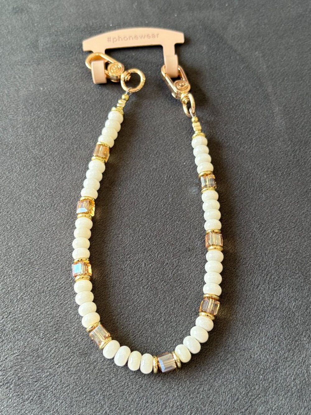 NWOT The Caep Pearl Wristlet Phone Chain